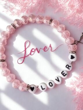 Taylor Swift Lover Bracelet 💕 Pink Beaded Swiftie Jewelry Gift